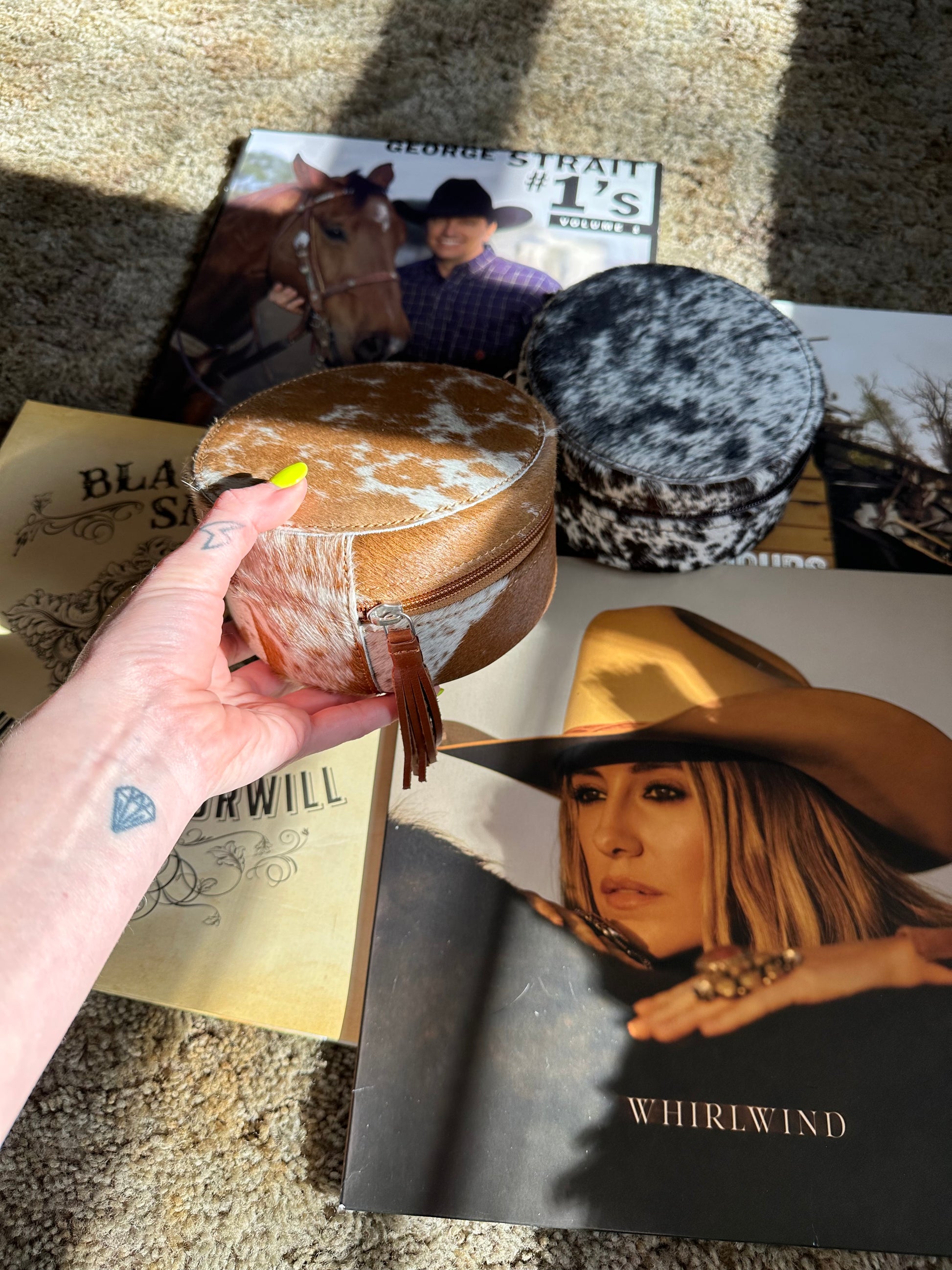 Round Cowhide Jewelry Case