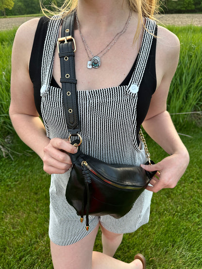 Clint sling bag