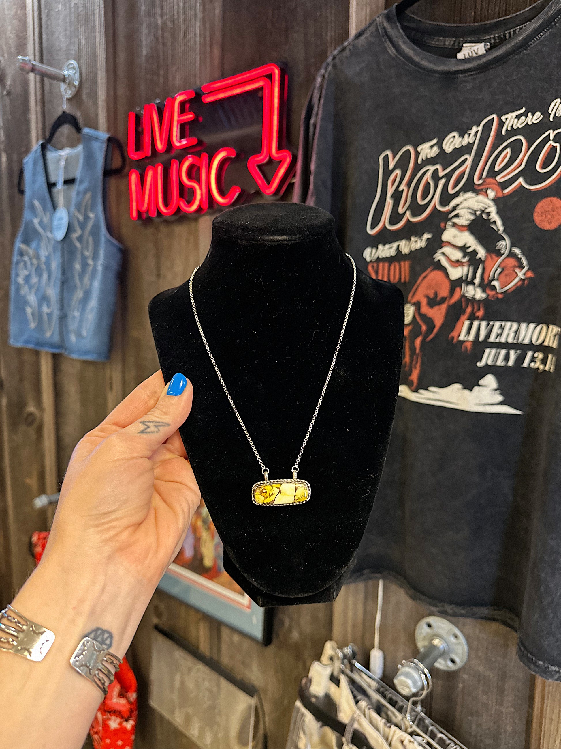 Honey Dahlia Bar Necklace