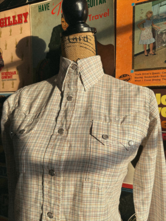 British House pearl snap