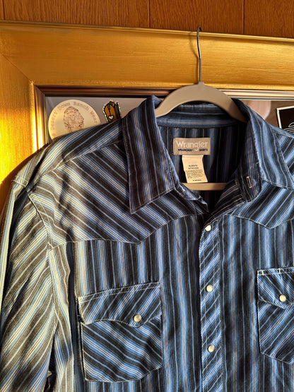 Wrangler pearl snap