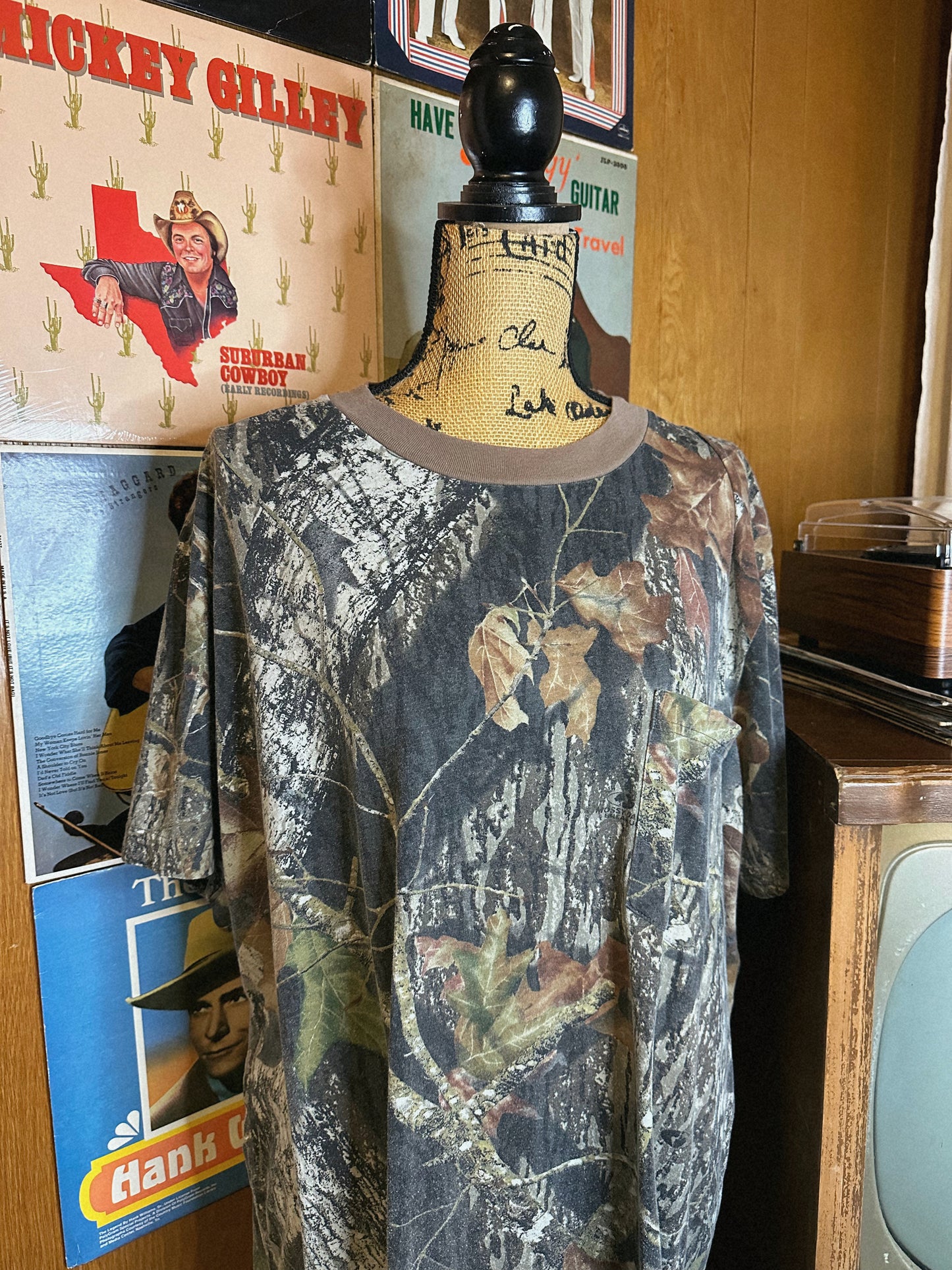 Mossy Oak pocket tee