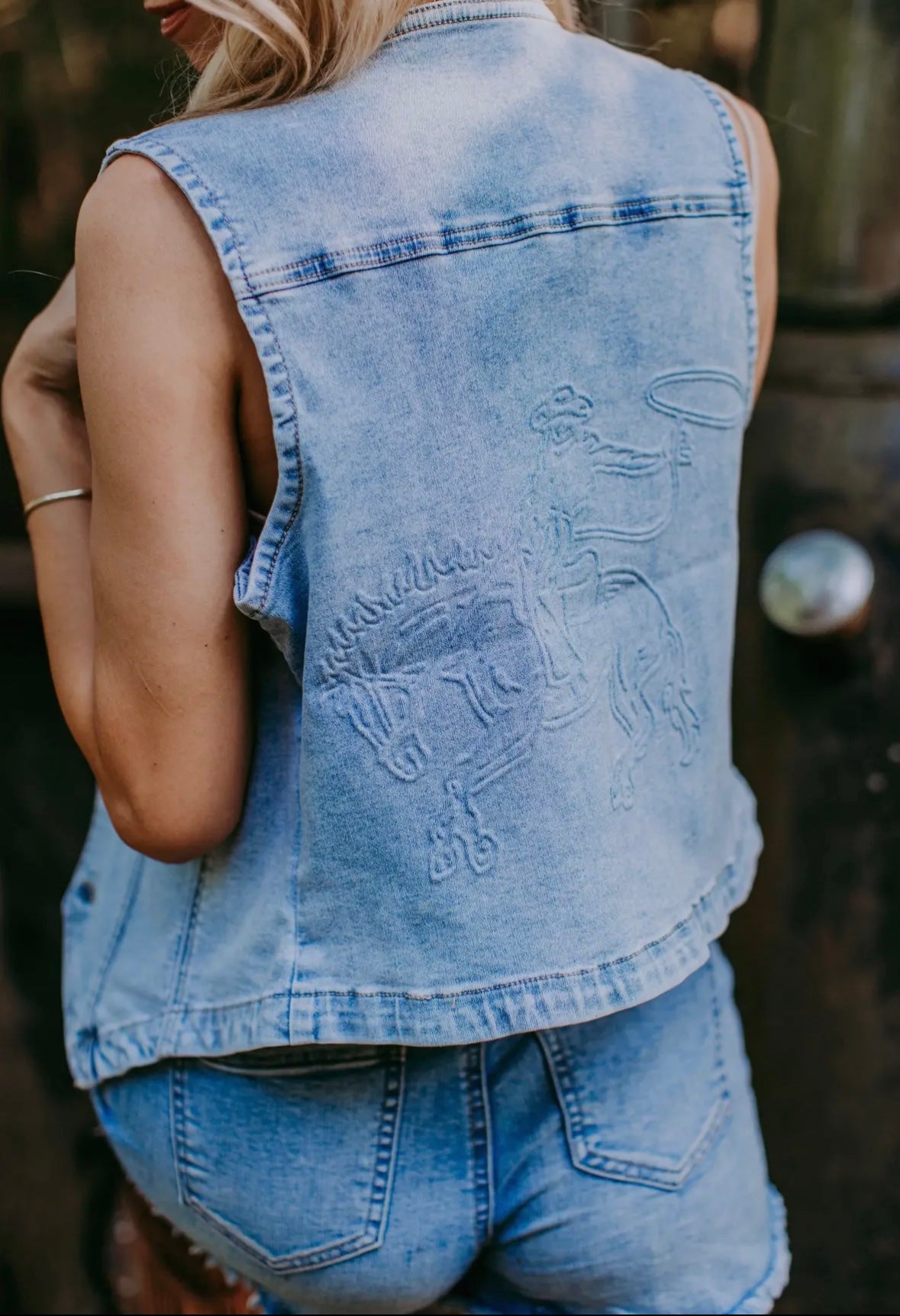 Buckin' Chutes rodeo print vest